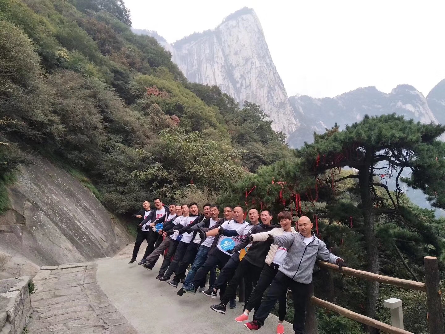 re4.jpg 乐鱼空气能精英