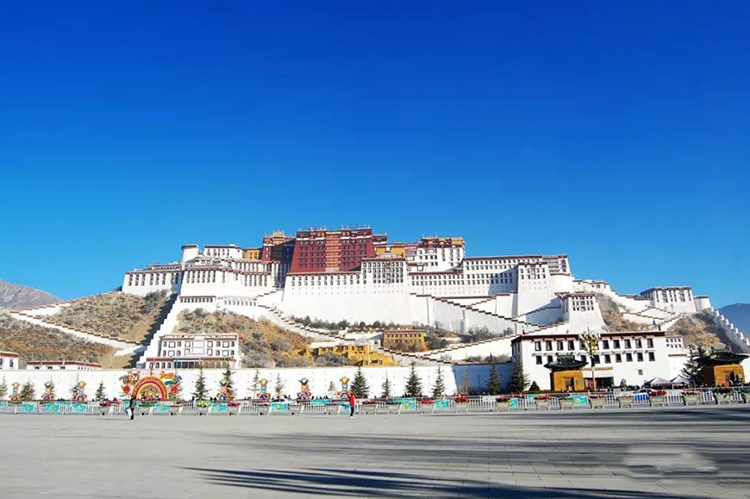 实力征服高寒区，乐鱼空气能走进西藏