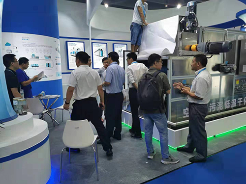 乐鱼，推动世界发展的力量