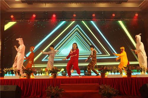 乐鱼股份十五周年庆典