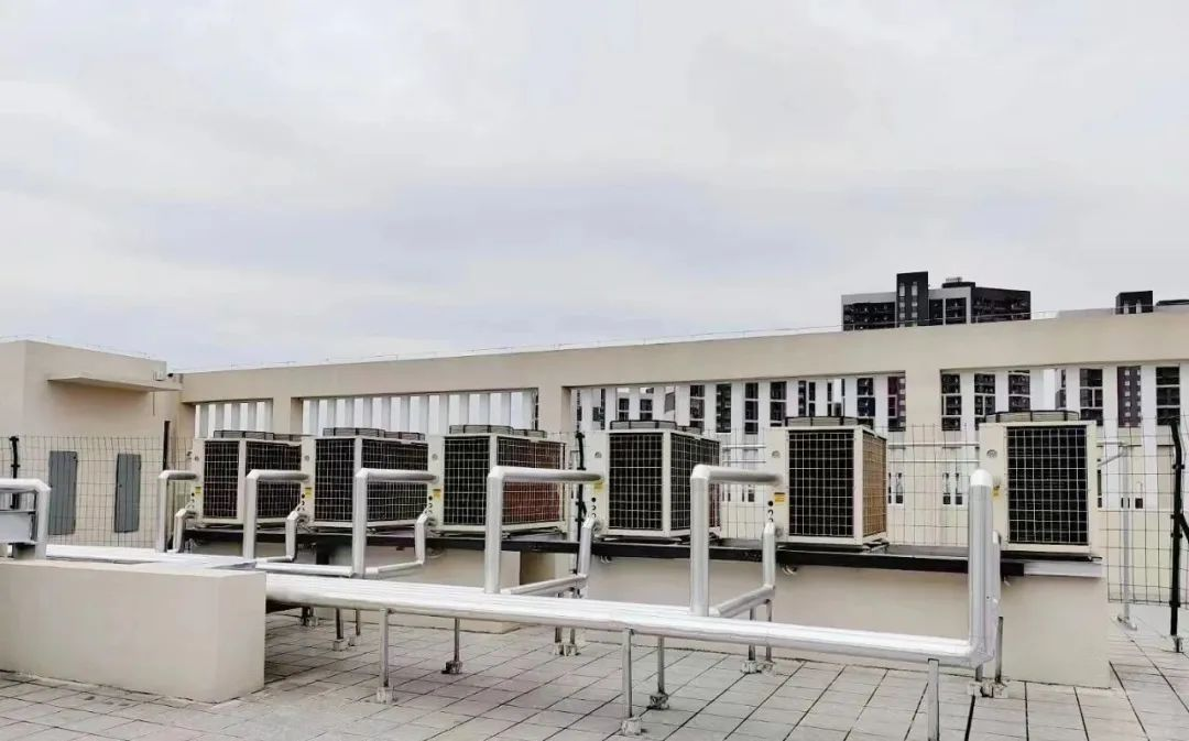 乐鱼空气能为学校高品质热水保驾护航